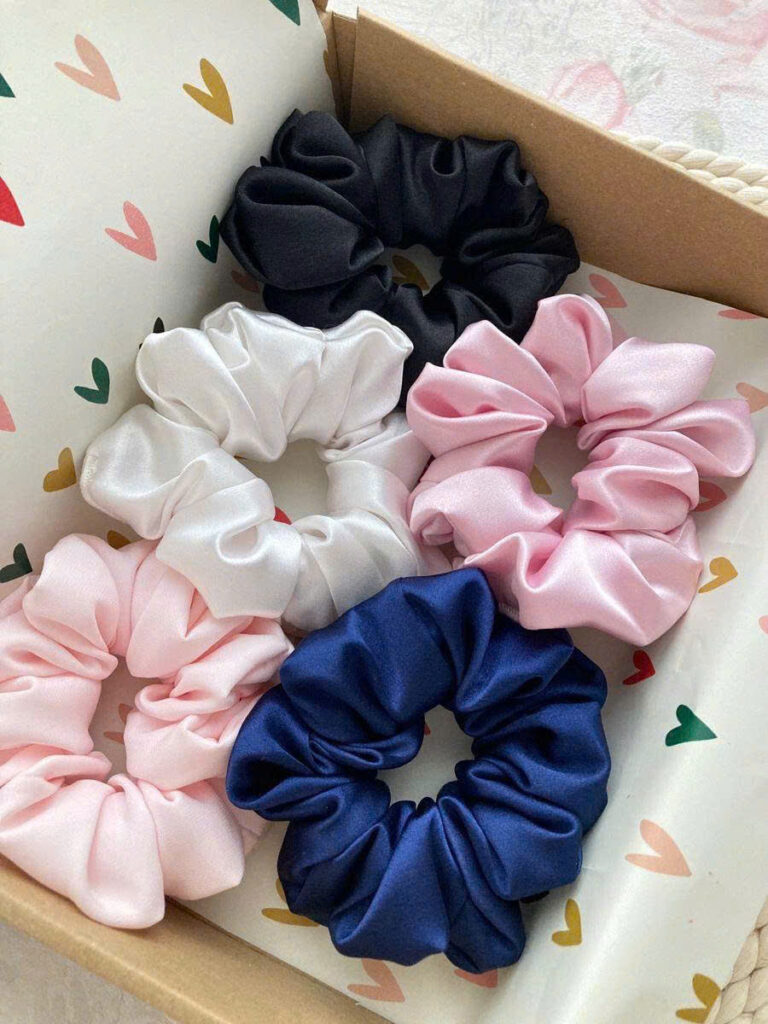 Các mẫu dây buộc tóc lụa satin hot trend tại Gift & Heart