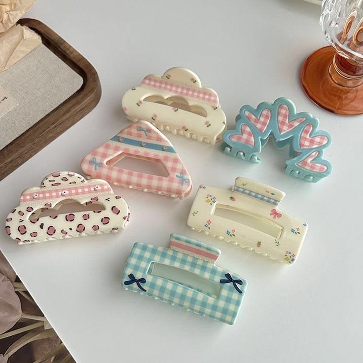 Phụ Kiện Quà Tặng Gift & Heart – Gửi Trọn Yêu Thương Qua Từng Món Quà