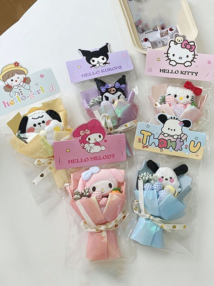 Mẫu bó hoa gấu bông mini xinh xắn - Những món quà nhỏ ý nghĩa lan tỏa niềm vui